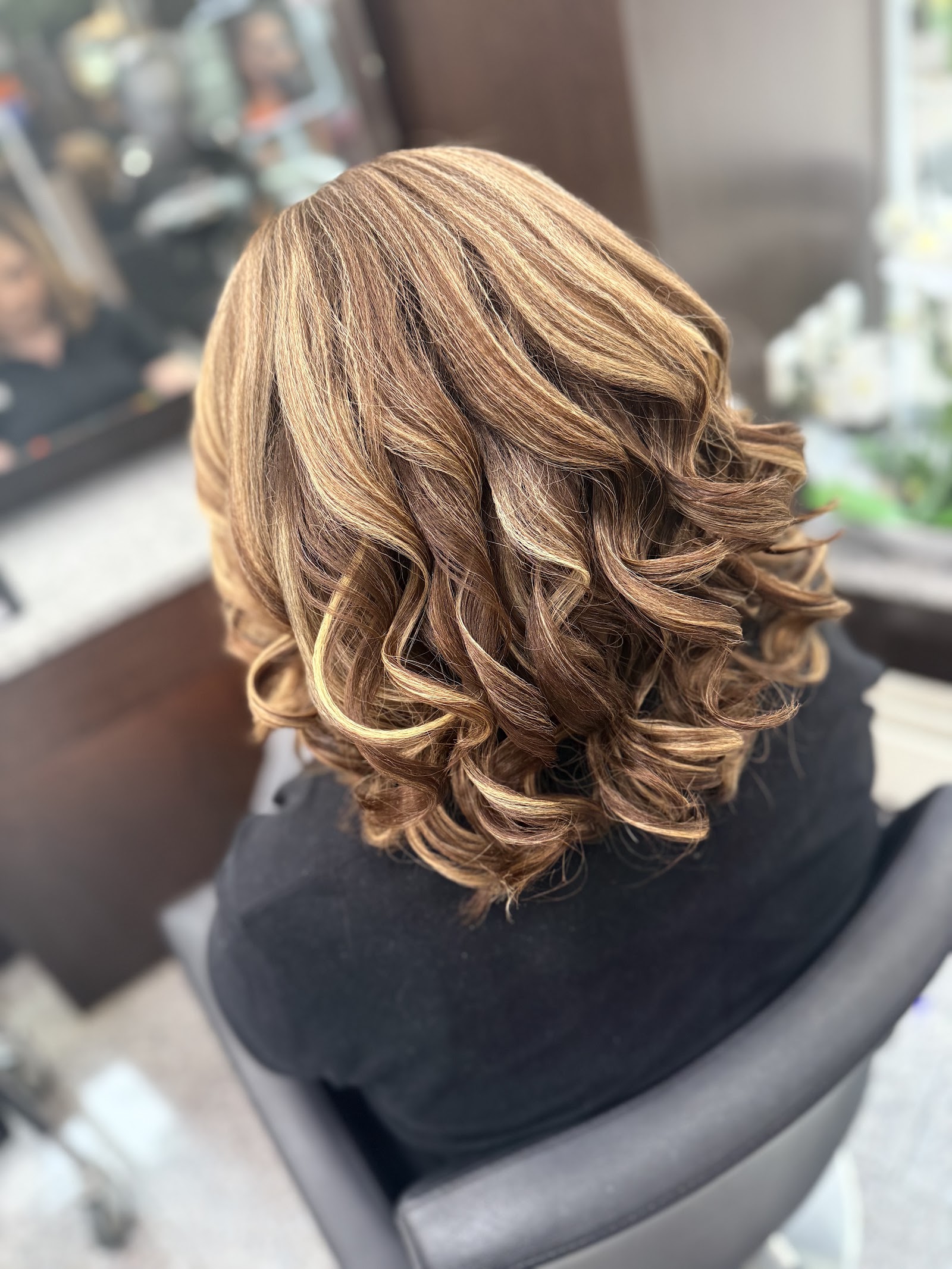 Locken mit Strähnen